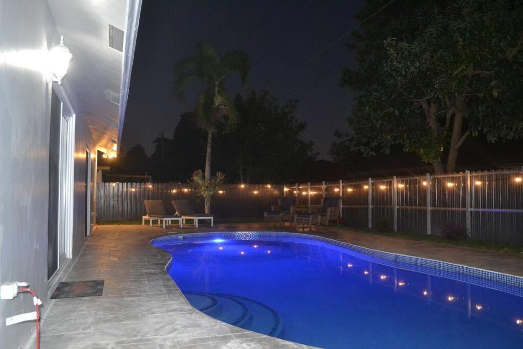 Spacious 4 Bedrooms, 2 Bathroom House With Pool Miramar Exteriér fotografie