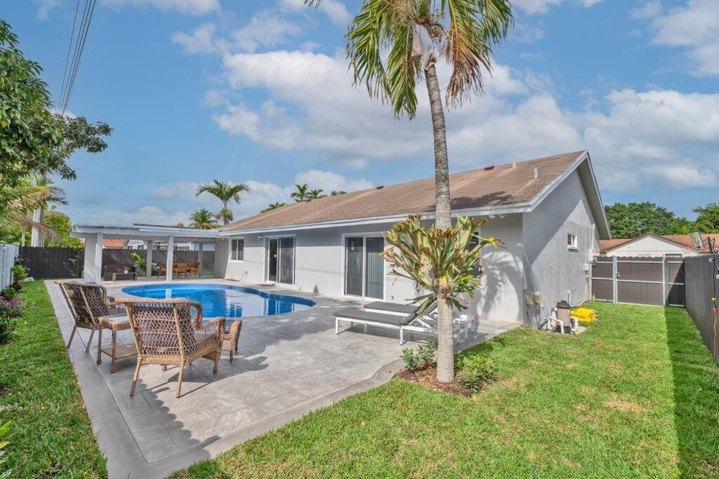 Spacious 4 Bedrooms, 2 Bathroom House With Pool Miramar Exteriér fotografie