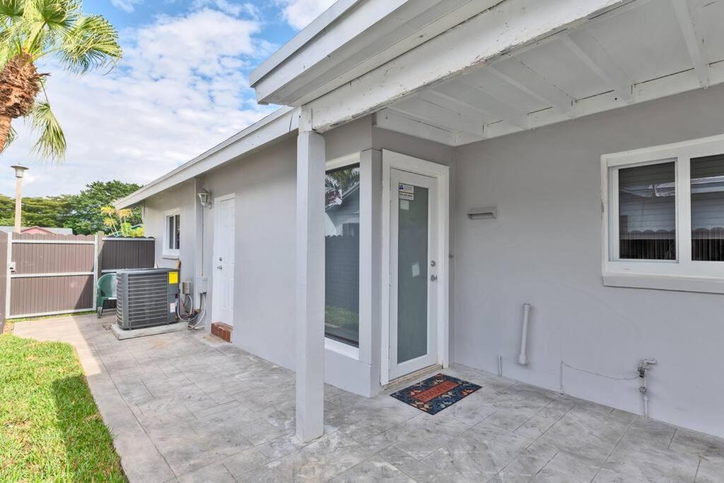 Spacious 4 Bedrooms, 2 Bathroom House With Pool Miramar Exteriér fotografie